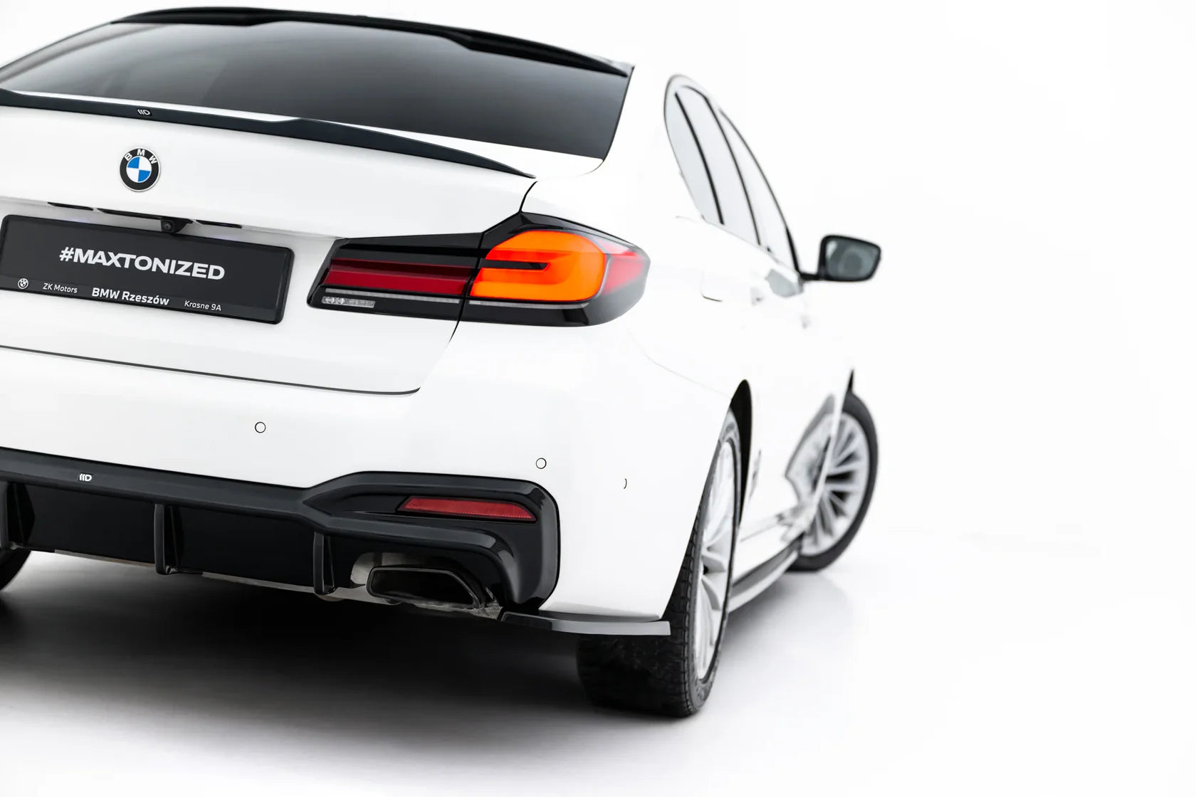 Maxton Design Seitliche Heckdiffusor Erweiterung V.2 für BMW 5er G30 G31 Facelift M-Paket