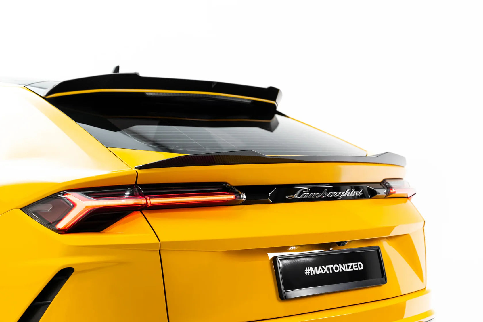 Maxton Design Carbon Spoiler Cap unter Heckscheibe für Lamborghini Urus Mk1