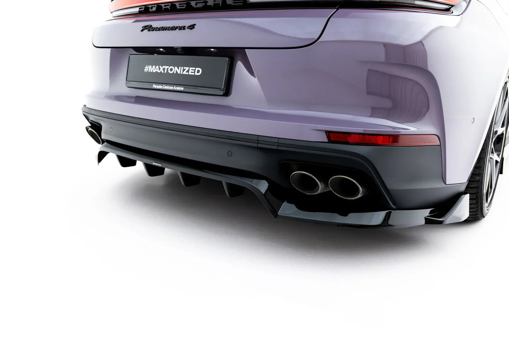Maxton Design Zentraler Hinterer Splitter für Porsche Panamera 976