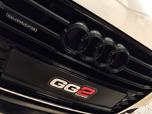 Audi Ringe Vorne Schwarz für Audi Q2 GA