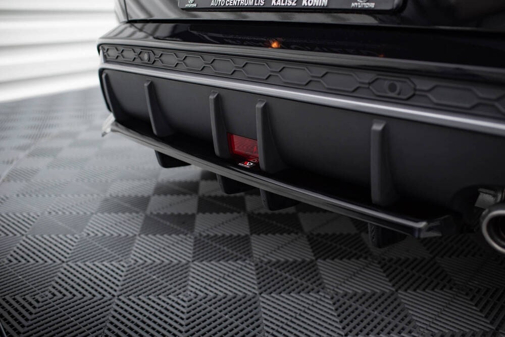 Zentraler Hinterer Splitter für Hyundai Kona N-Line MK2 von Maxton Design