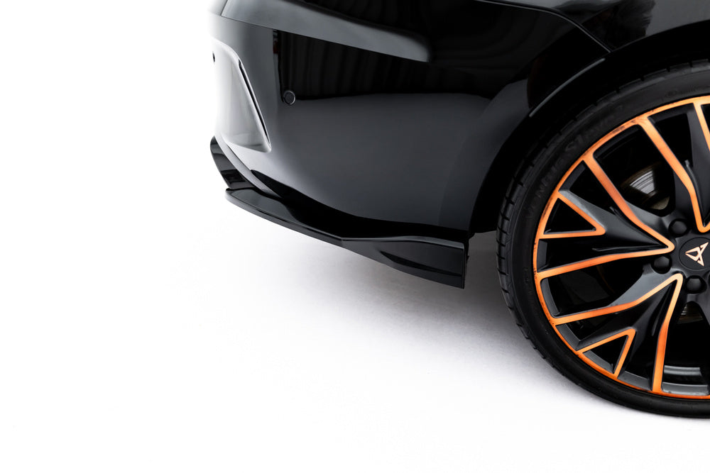 Seitliche Heck Diffusor Erweiterung V.6 für Cupra Leon ST Mk1 Facelift von Maxton Design