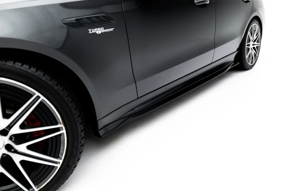 Seitenschweller Erweiterung für Mercedes-AMG C63 Limousine / T-Modell W206 / S206 von Maxton Design