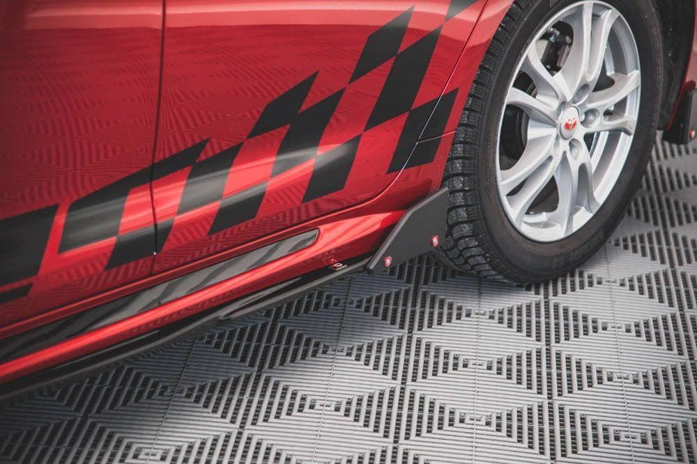 Seitenschweller Erweiterung mit Flaps für Toyota Corolla GR Sport von Maxton Design