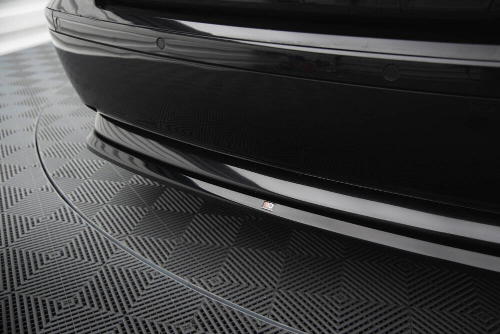 Zentraler Hinterer Splitter für BMW 7er E65 von Maxton Design