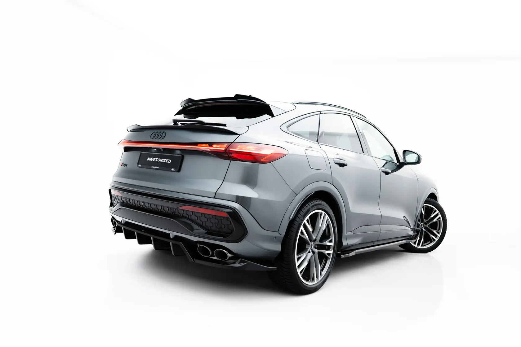 Zentraler Hinterer Splitter für Audi SQ5 Sportback / SUV Mk3 von Maxton Design