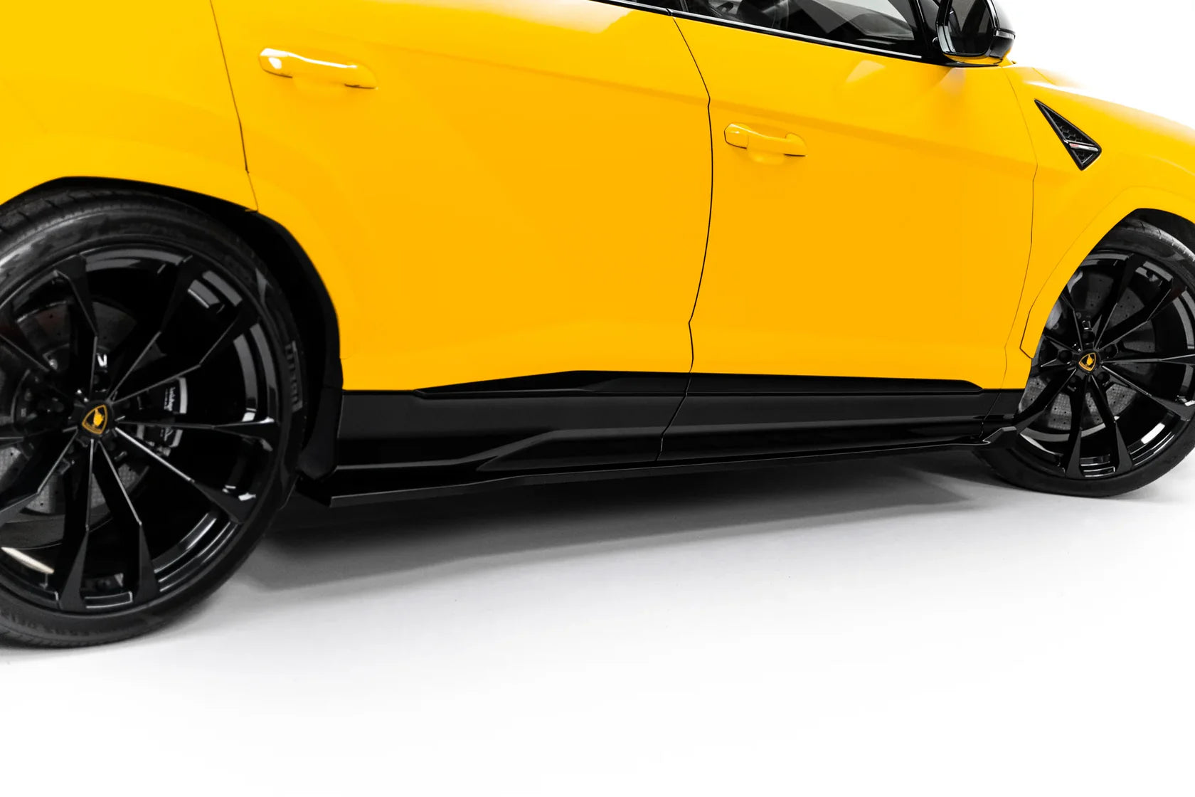 Maxton Design Carbon Seitenschweller Erweiterung für Lamborghini Urus Mk 1