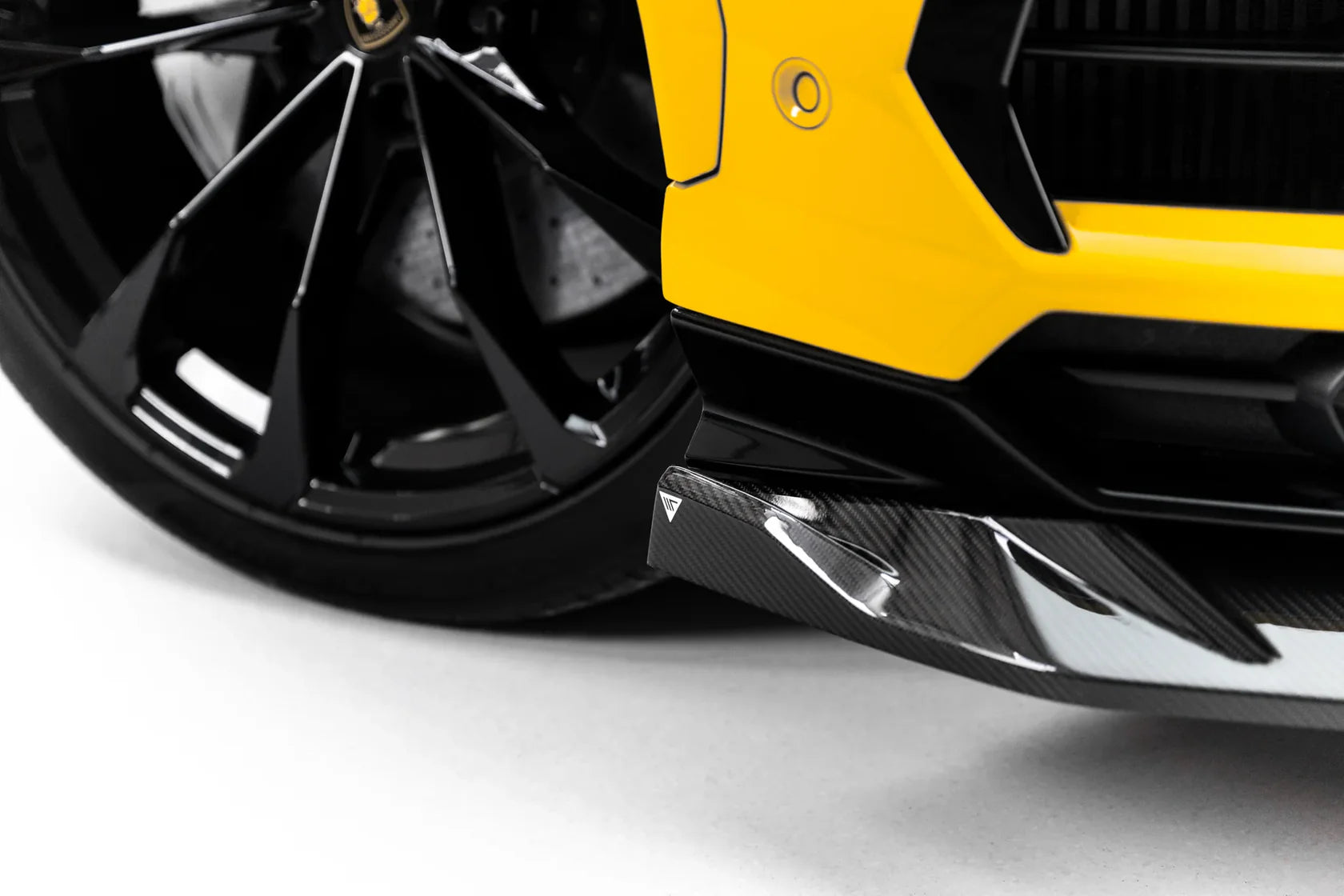 Maxton Design Carbon Frontsplitter für Lamborghini Urus Mk 1 Facelift