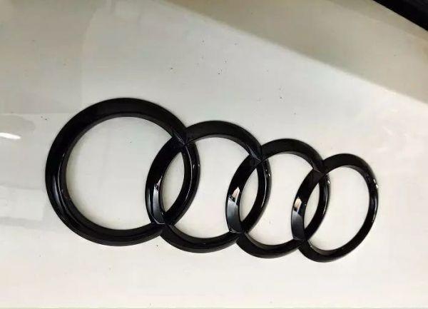 Audi Ringe hinten schwarz für Audi A3 8V