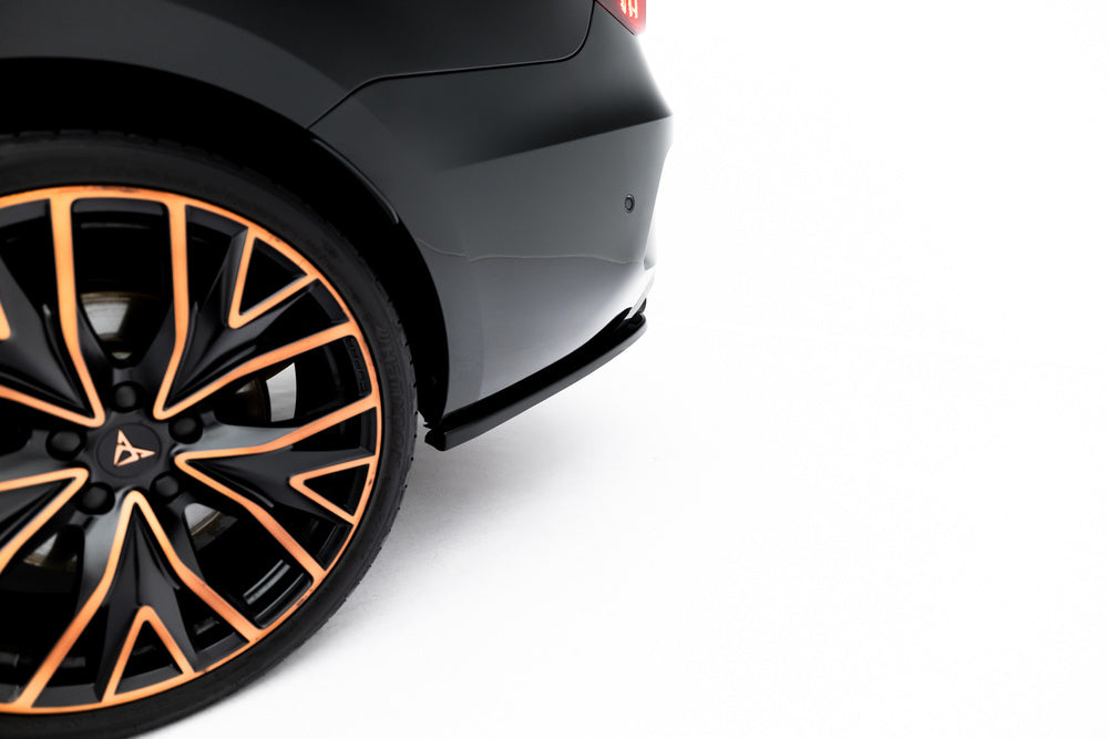Seitliche Heck Diffusor Erweiterung für Cupra Leon ST Mk1 Facelift von Maxton Design