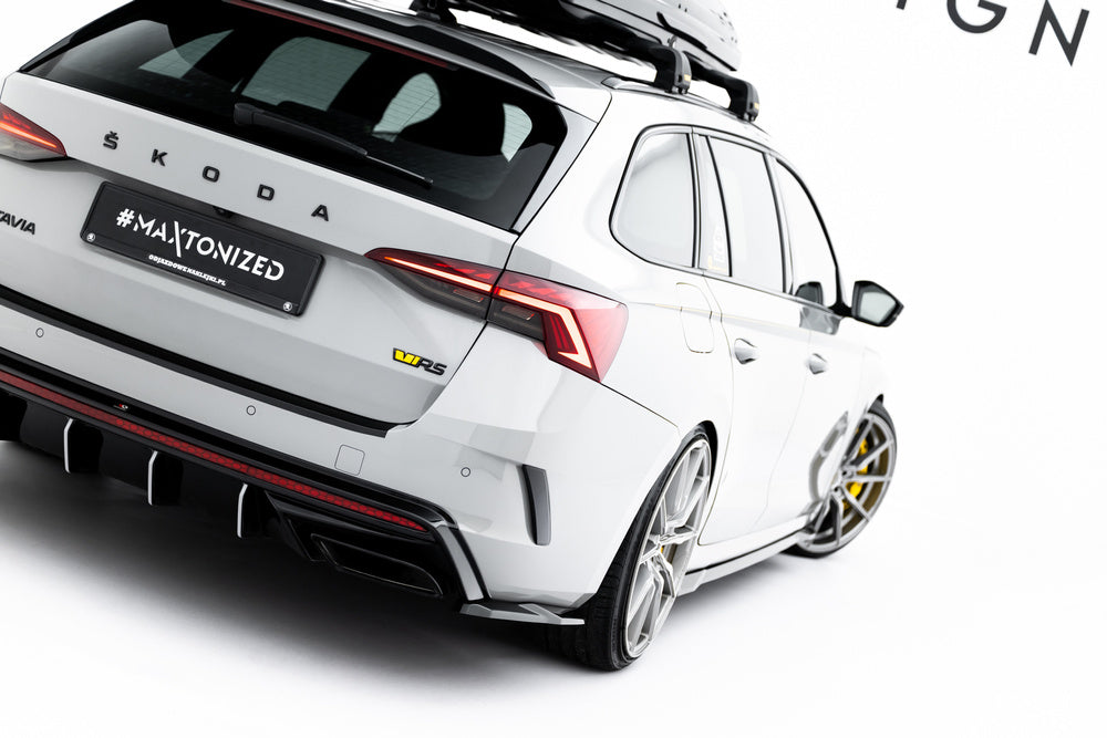 Seitliche Heckdiffusor Erweiterung V.7 für Skoda Octavia RS MK4 Facelift von Maxton Design