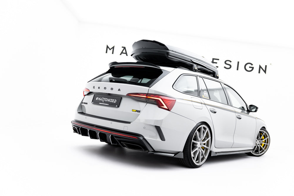 Seitliche Heckdiffusor Erweiterung V.8 für Skoda Octavia RS MK4 von Maxton Design