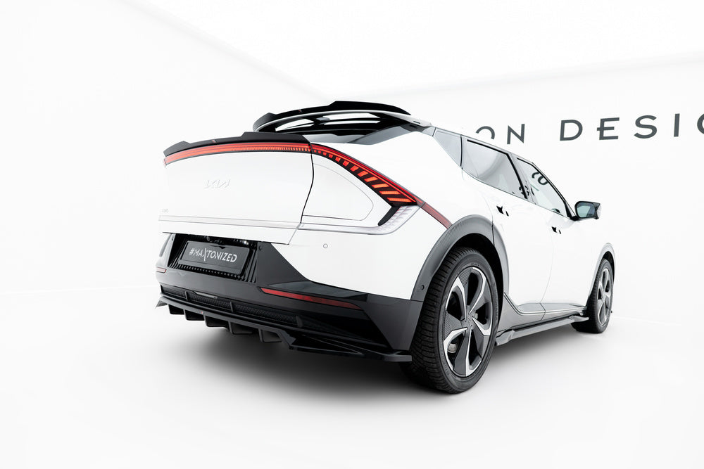 Zentraler Hinterer Splitter für Kia EV6 MK1 von Maxton Design