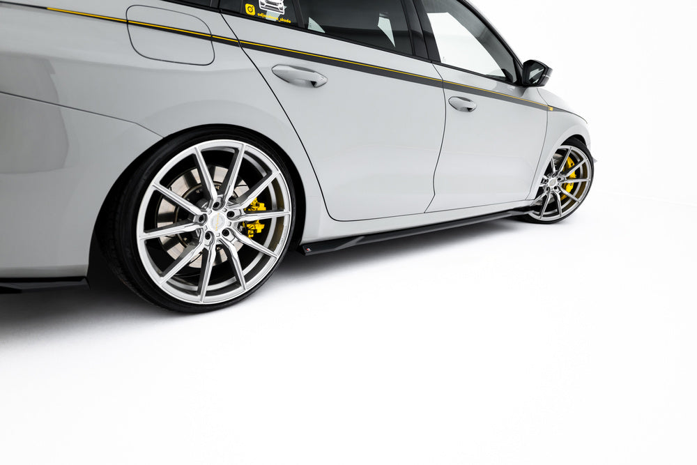 Seitenschweller Erweiterung V.1 für Skoda Octavia RS Liftback / Combi Mk4 von Maxton Design