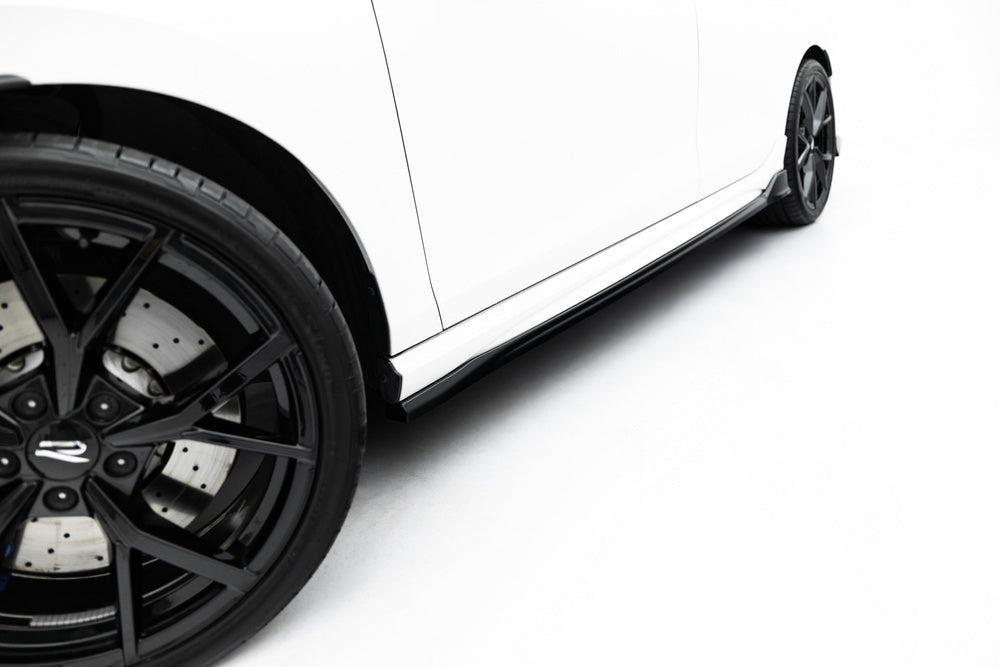 Seitenschweller Erweiterung für VW Golf R Variant Mk8 / Mk8 Facelift von Maxton Design