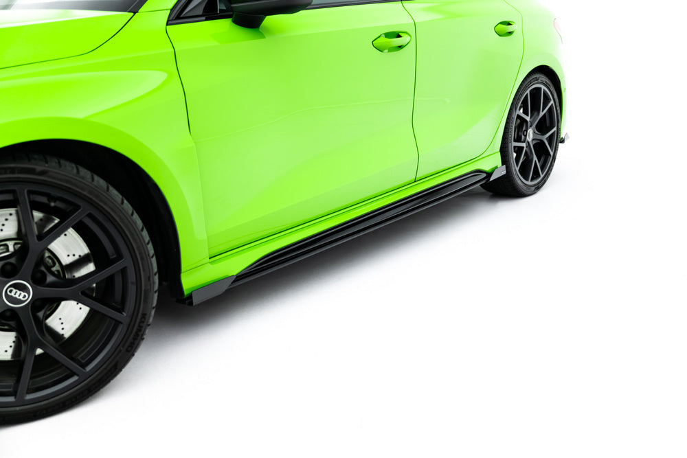 Seitenschweller Erweiterung Street Pro mit Flaps für Audi RS3 Sportback 8Y Facelift von Maxton Design
