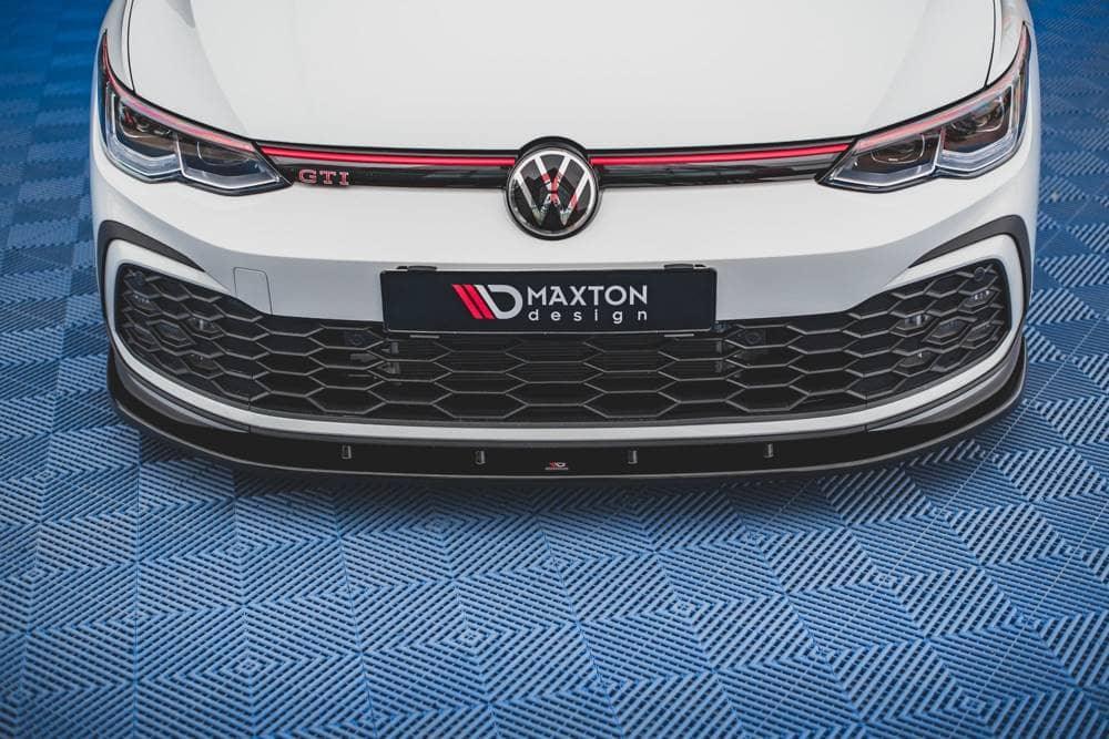 Främre läpp / främre splitter / front approach V.1 för VW Golf 8 GTI från Maxton Design