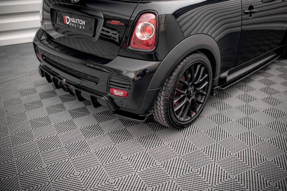 Seitliche Heck Diffusor Erweiterung V.3 für Mini Cooper JCW R56 von Maxton Design