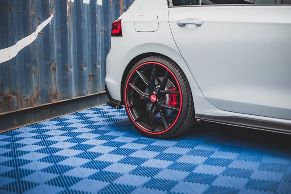 Sidoförlängning bak för VW Golf 8 GTI från Maxton Design