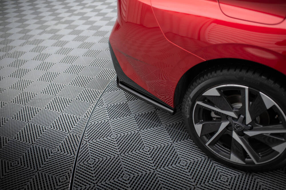 Zentraler Hinterer Splitter für Peugeot 308 MK3 von Maxton Design