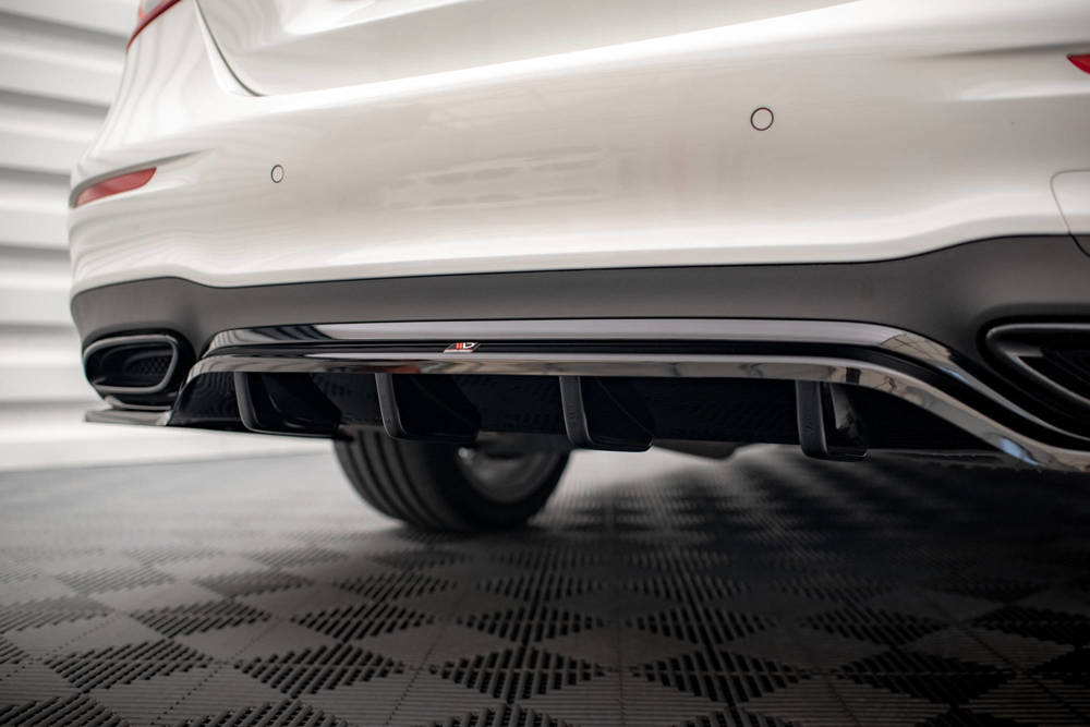 Zentraler Hinterer Splitter für Mercedes E-Klasse W213 AMG-Line Facelift von Maxton Design
